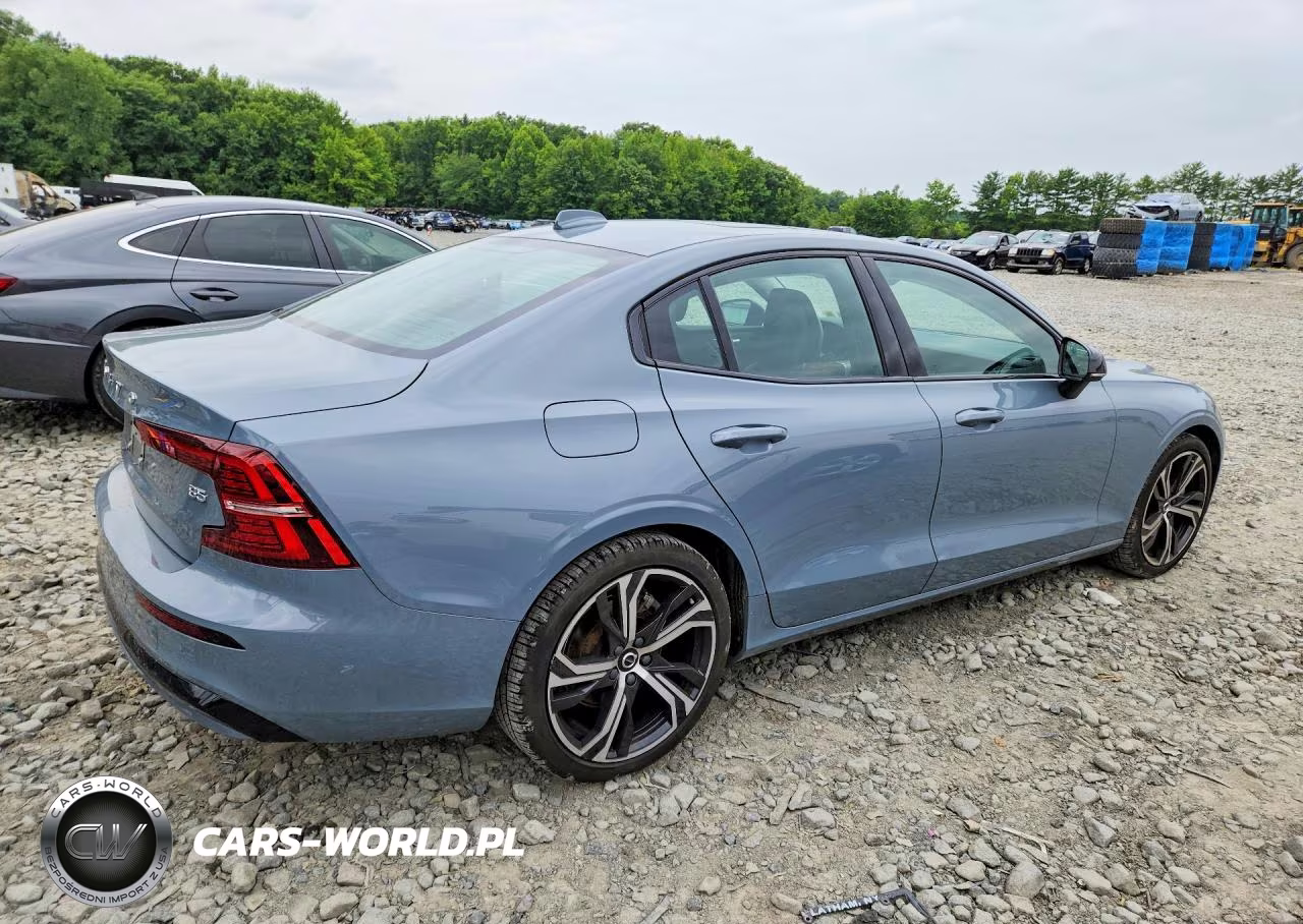 2024 Volvo S60 Core VIN:7JRL12FK8RG303967 - 3