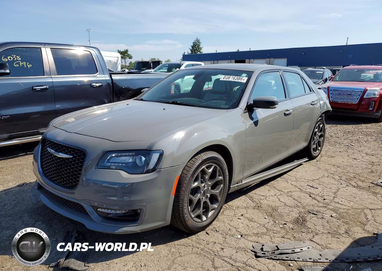 2018 Chrysler 300 S – zdjęcie 1 z 12