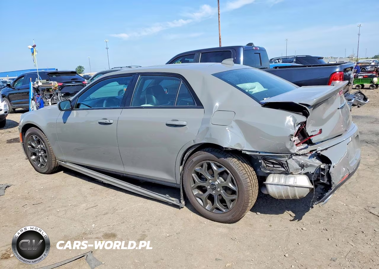 2018 Chrysler 300 S VIN:2C3CCAGG1JH141643 - 2