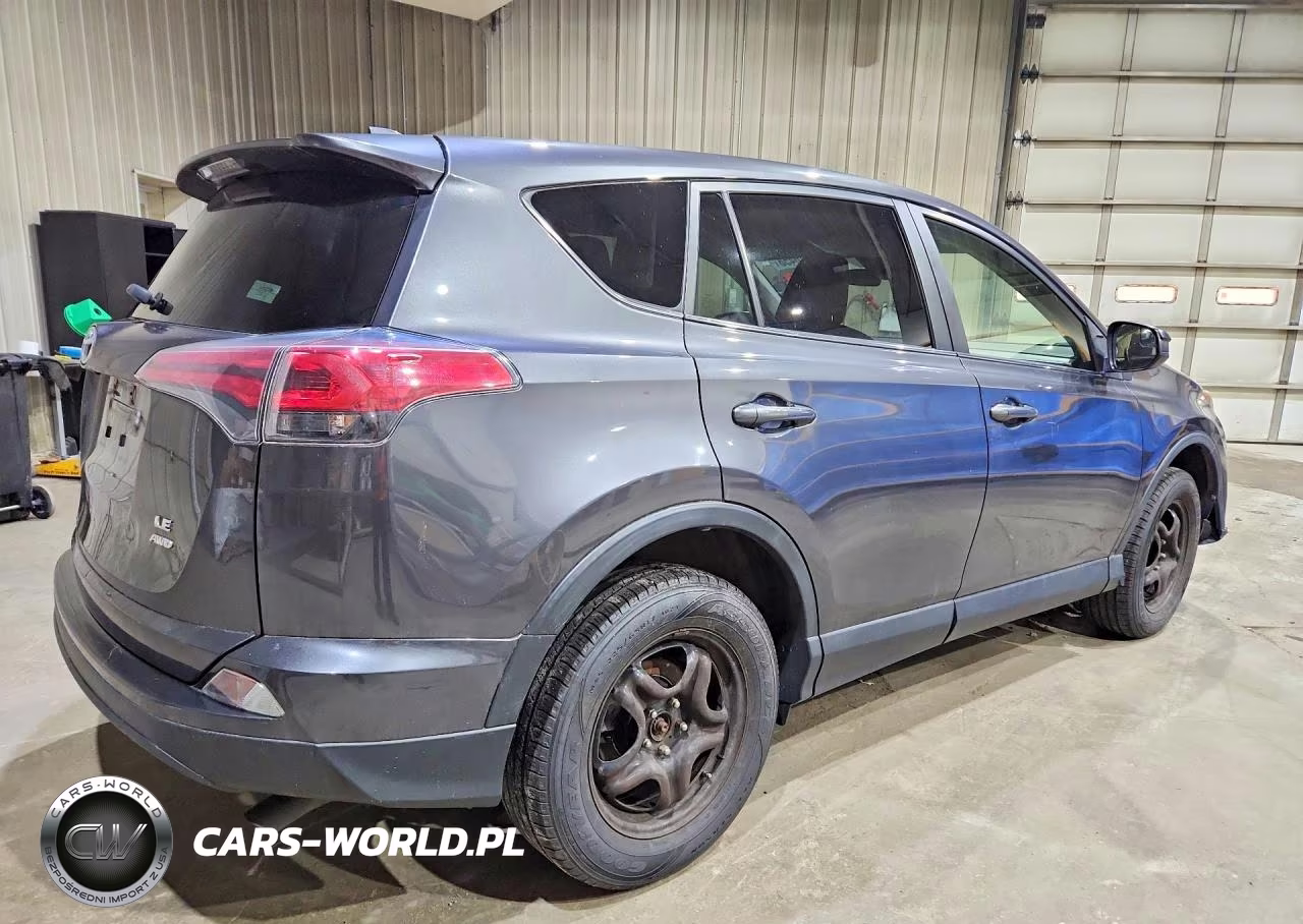 2018 Toyota Rav4 Le VIN:JTMBFREV2JJ215035 - 3