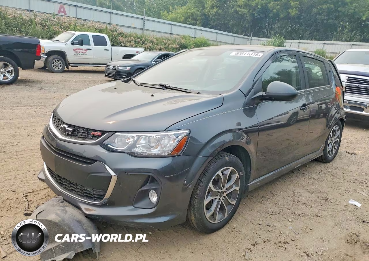 2019 Chevrolet Sonic Lt – zdjęcie 1 z 13