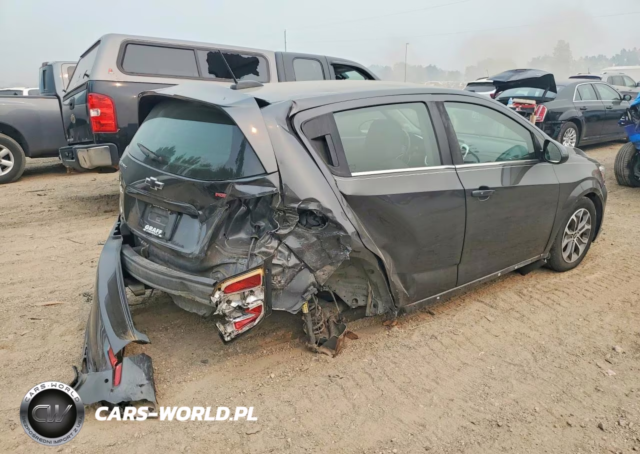 2019 Chevrolet Sonic Lt VIN:1G1JD6SBXK4108463 - 3