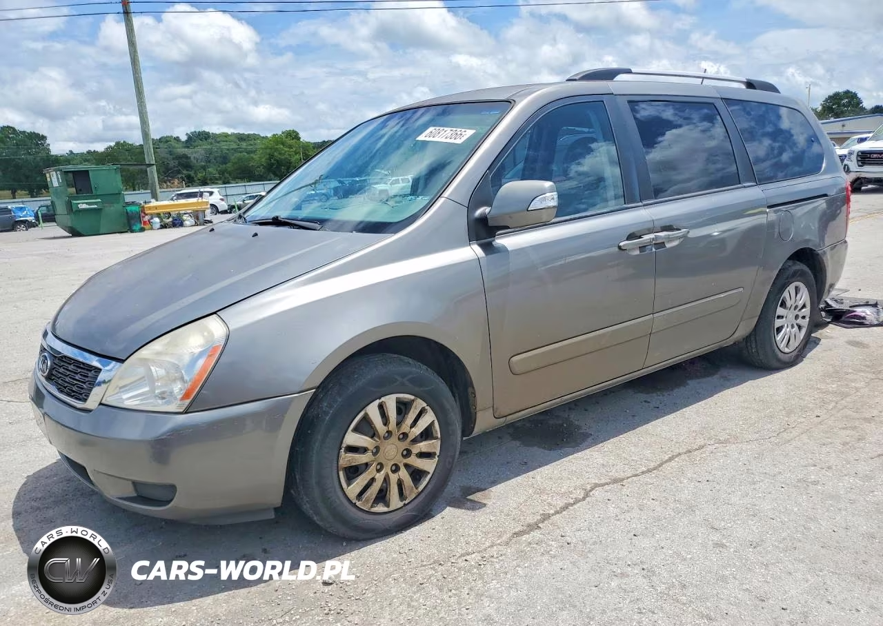 2011 Kia Sedona Lx