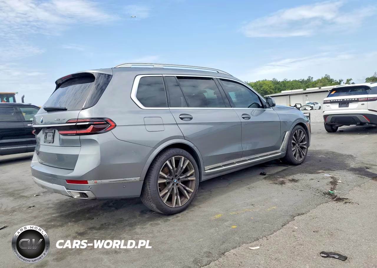 2025 BMW X7 xDrive40I VIN:5UX23EM0XS9X81257 - 3