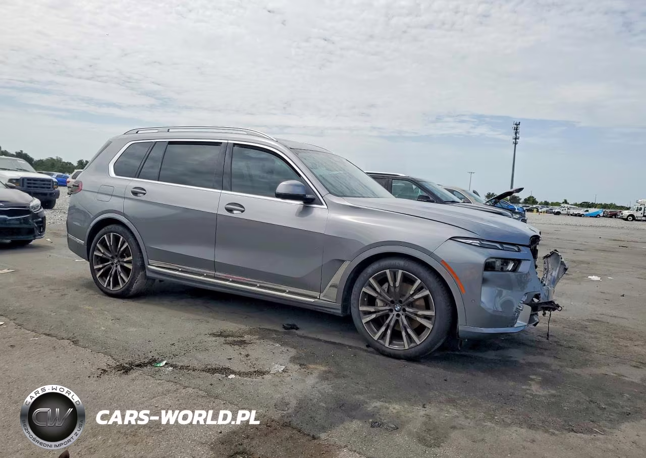 2025 BMW X7 xDrive40I VIN:5UX23EM0XS9X81257 - 4