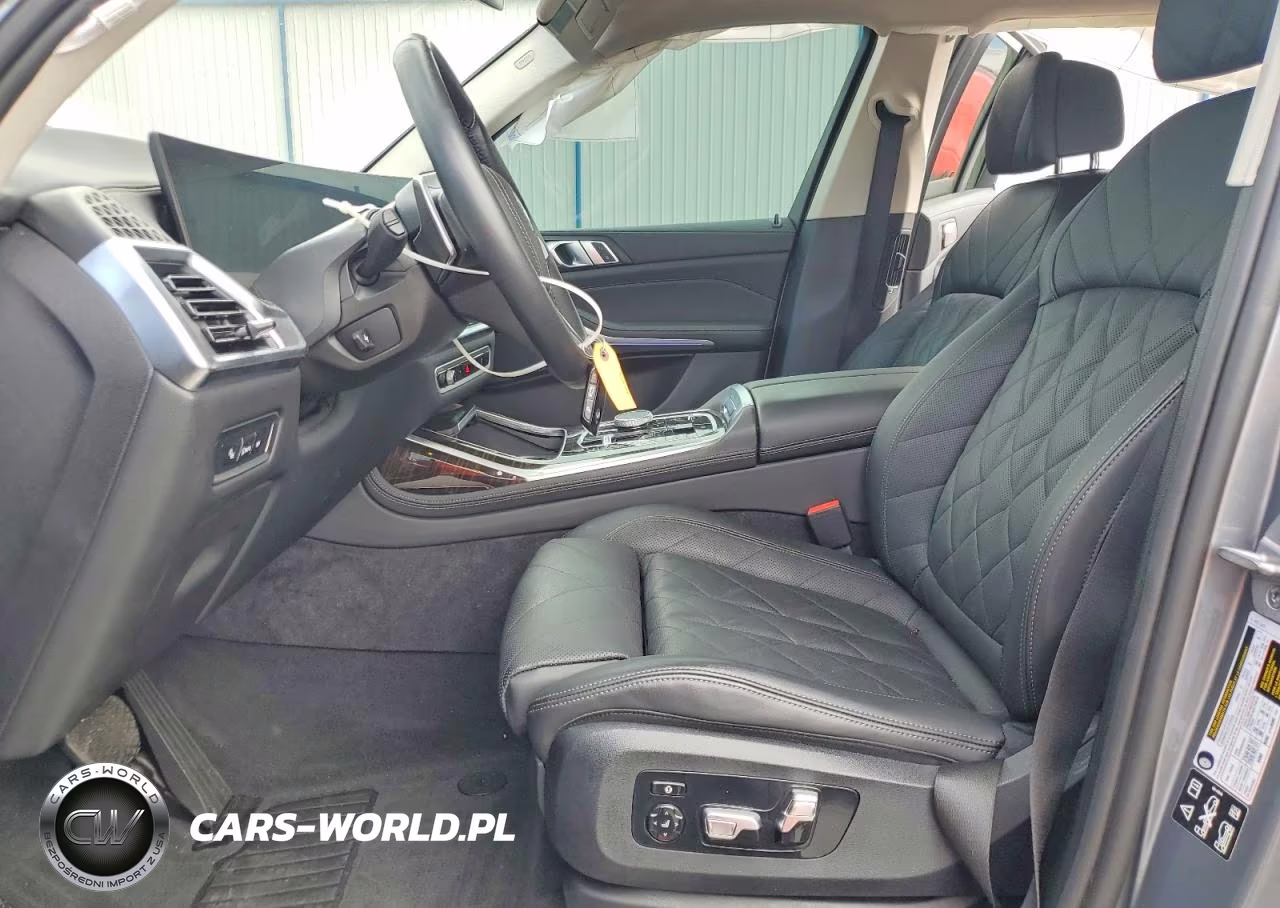 2025 BMW X7 xDrive40I VIN:5UX23EM0XS9X81257 - 7