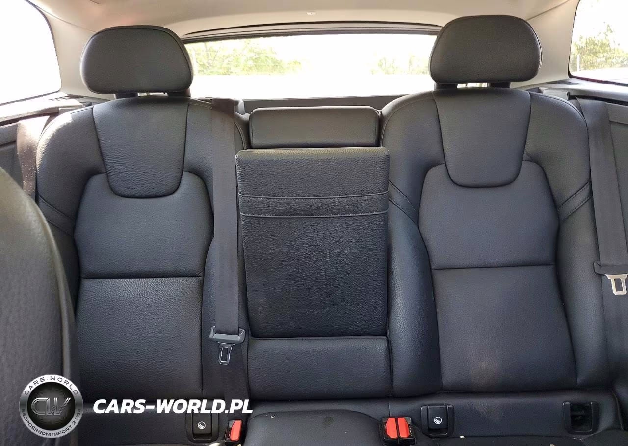 2018 Volvo Xc60 T5 Momentum VIN:YV4102RK0J1077030 - 10