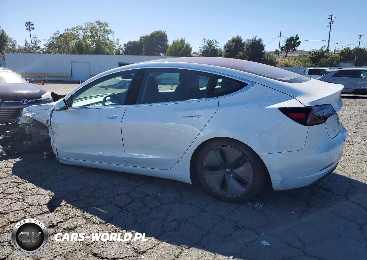 2018 Tesla Model 3 VIN:5YJ3E1EA1JF014773 - 2