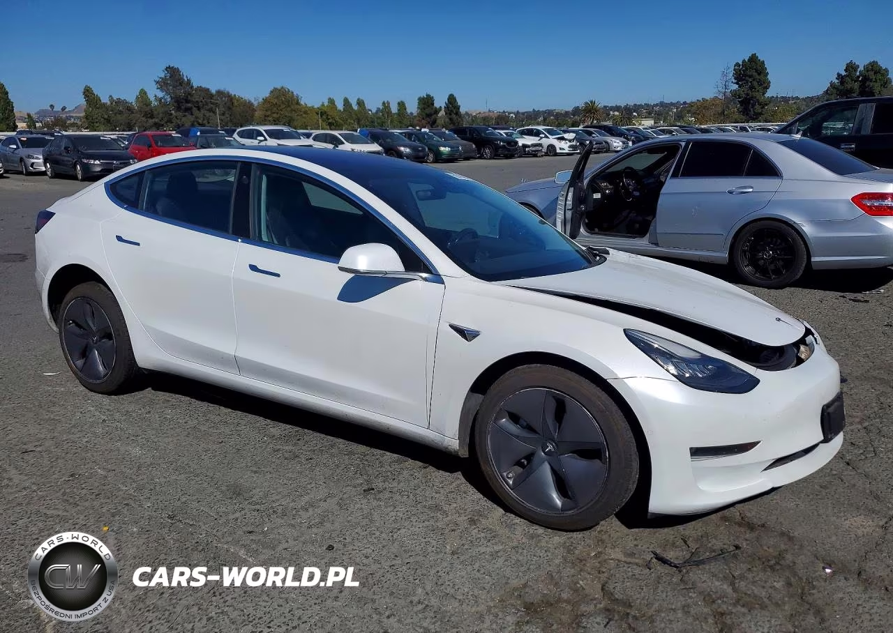 2018 Tesla Model 3 VIN:5YJ3E1EA1JF014773 - 4