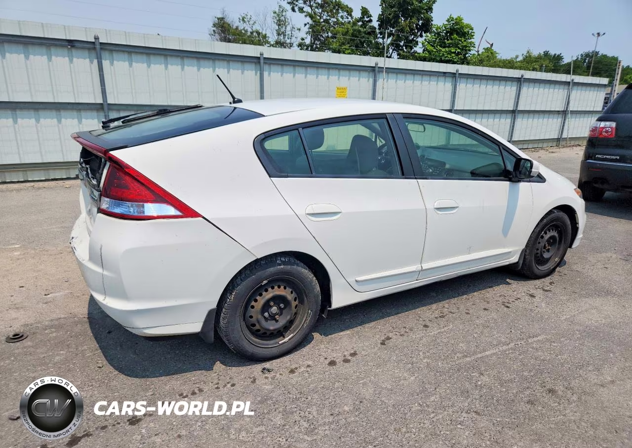 2014 Honda Insight Lx VIN:JHMZE2H52ES000161 - 3