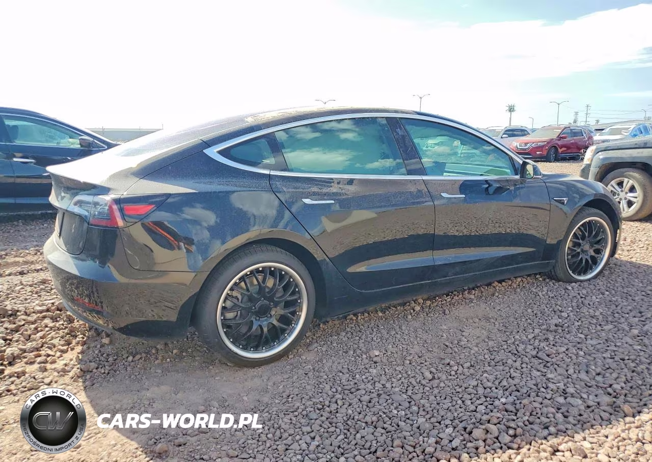 2018 Tesla Model 3 VIN:5YJ3E1EA0JF178029 - 3