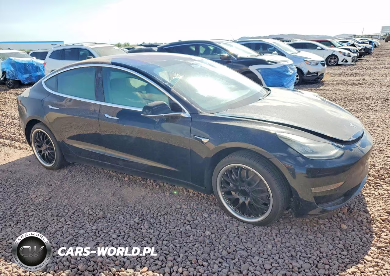 2018 Tesla Model 3 VIN:5YJ3E1EA0JF178029 - 4