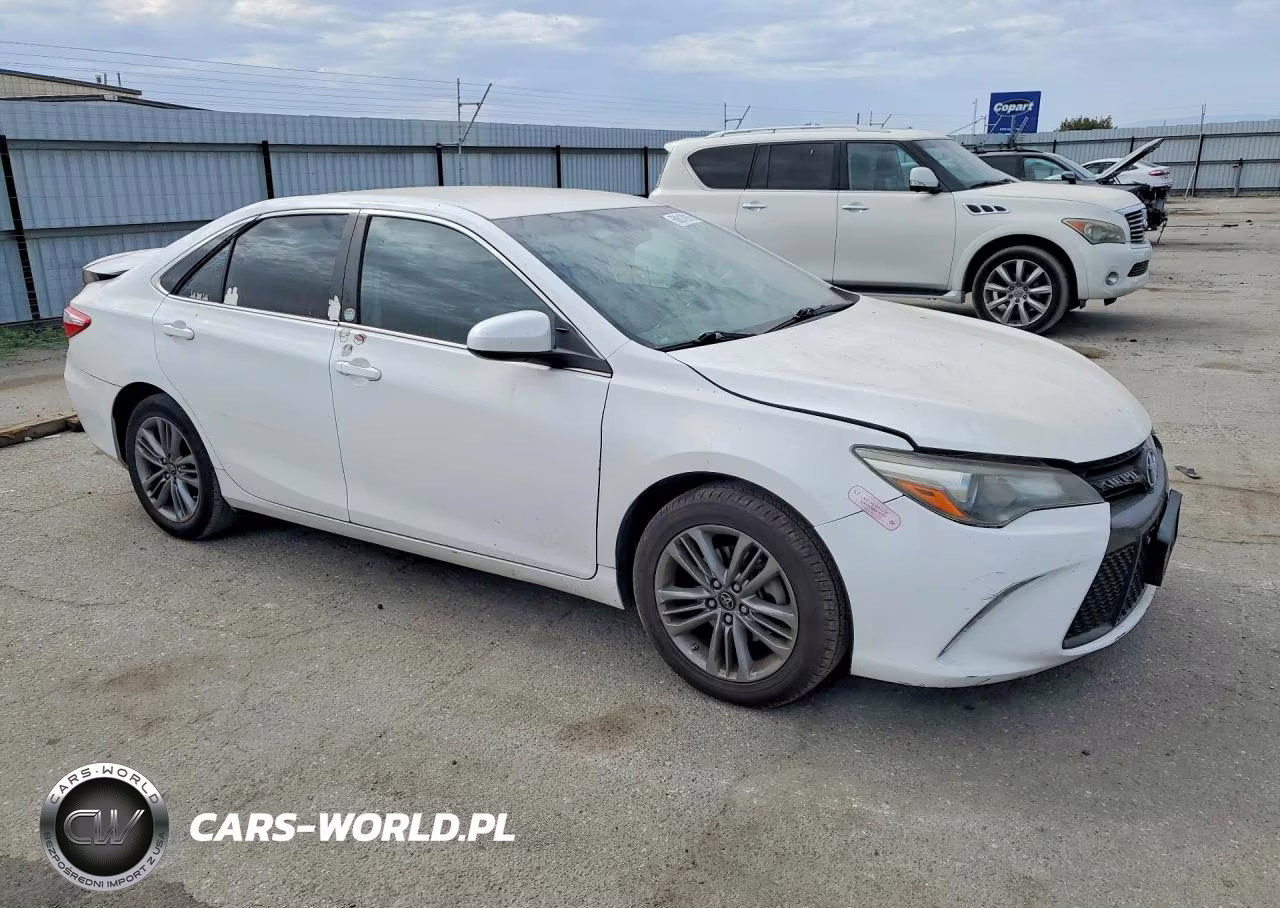 2016 Toyota Camry Se VIN:4T1BF1FK0GU251976 - 4