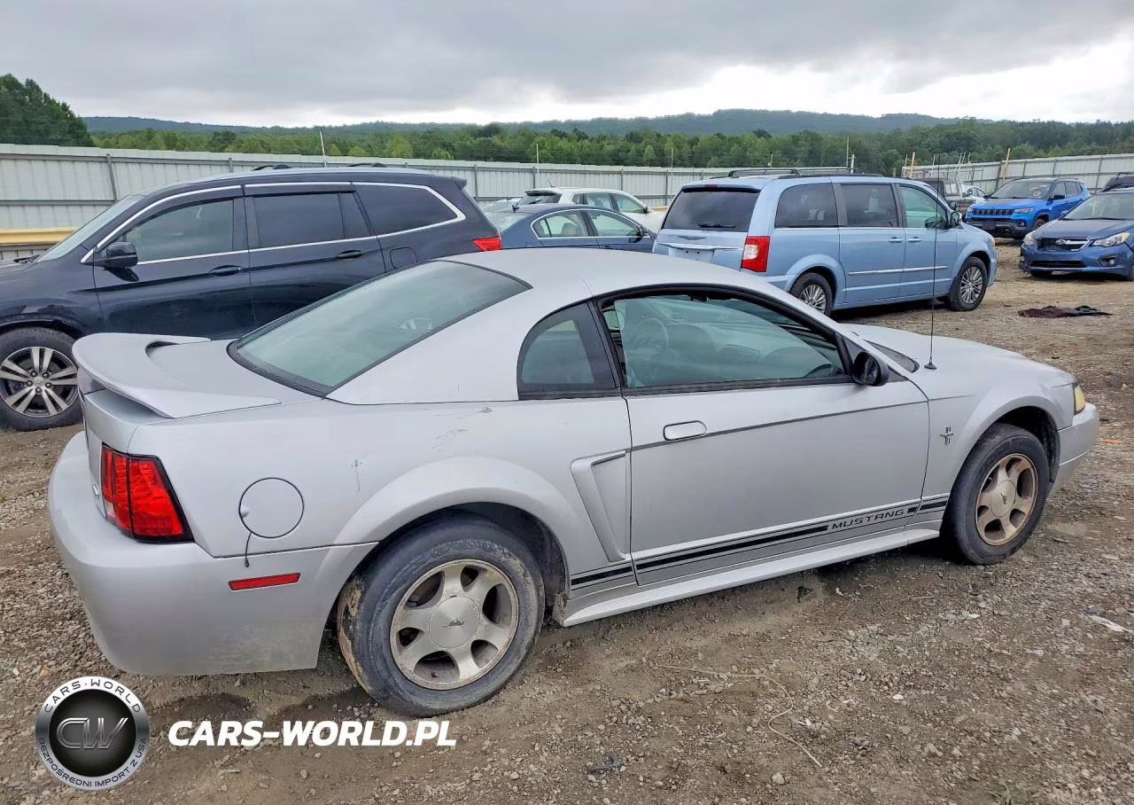 2001 Ford Mustang VIN:1FAFP4047YF226325 - 3