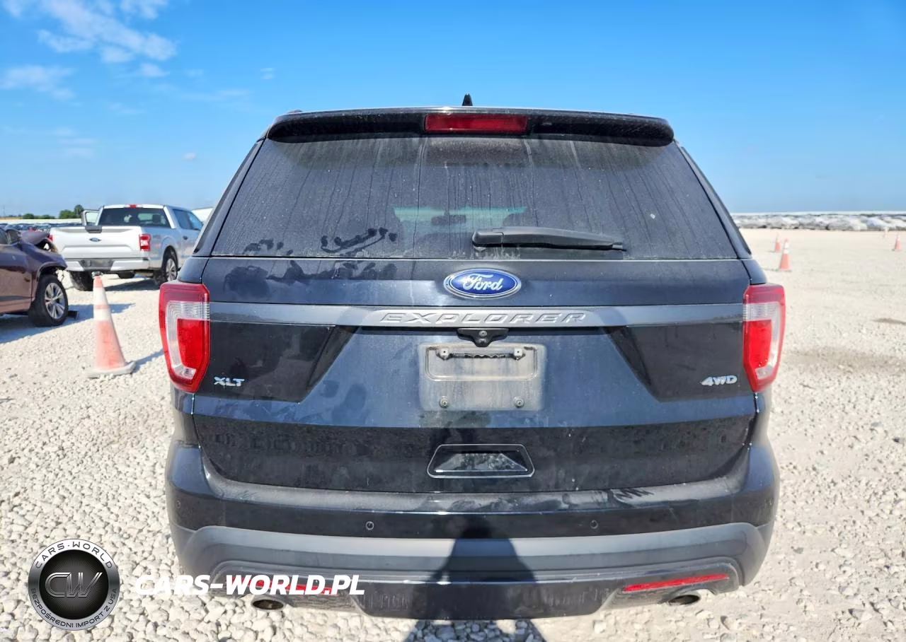 2017 Ford Explorer Xlt VIN:1FM5K8D87HGB21363 - 6