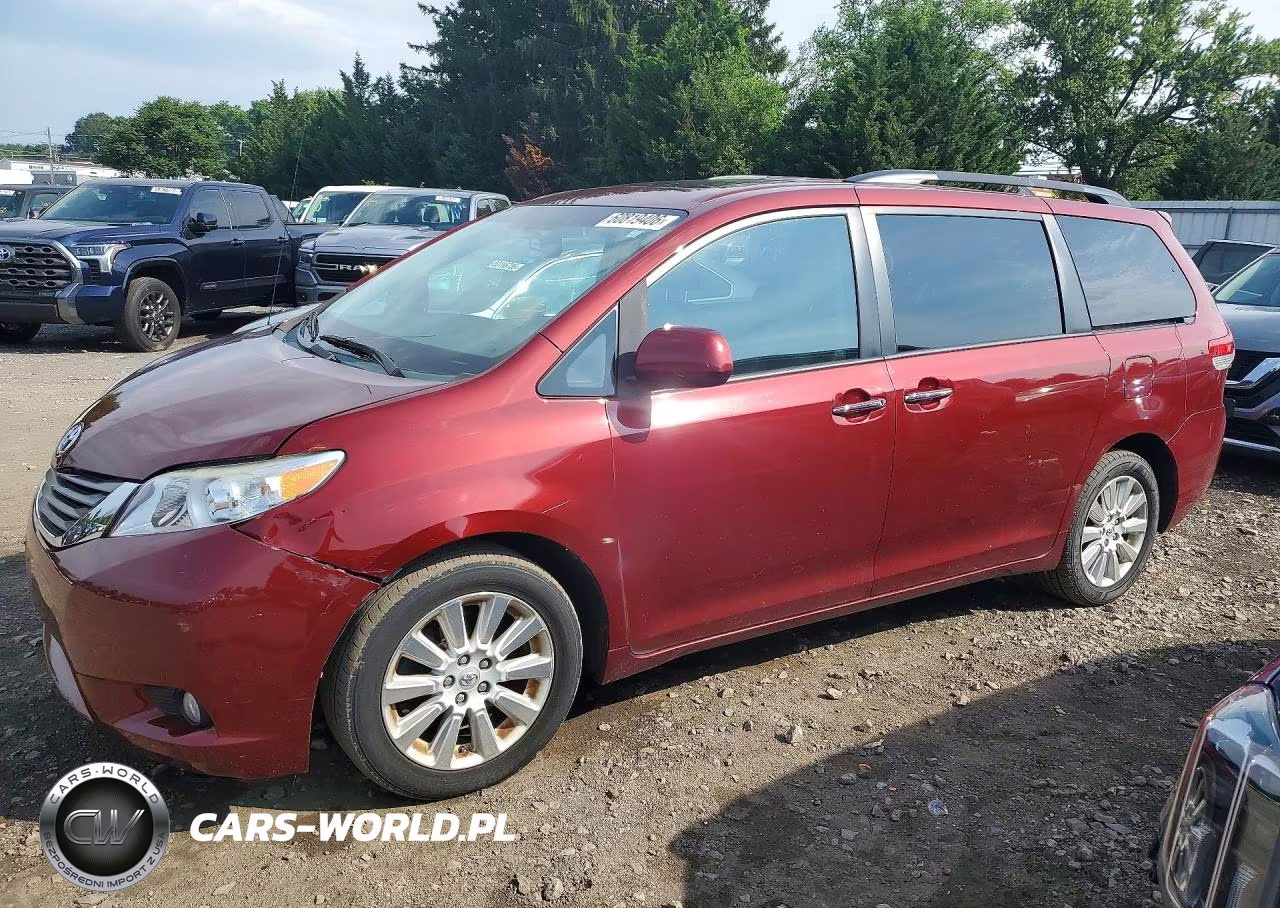 2013 Toyota Sienna Xle 7-Passenger