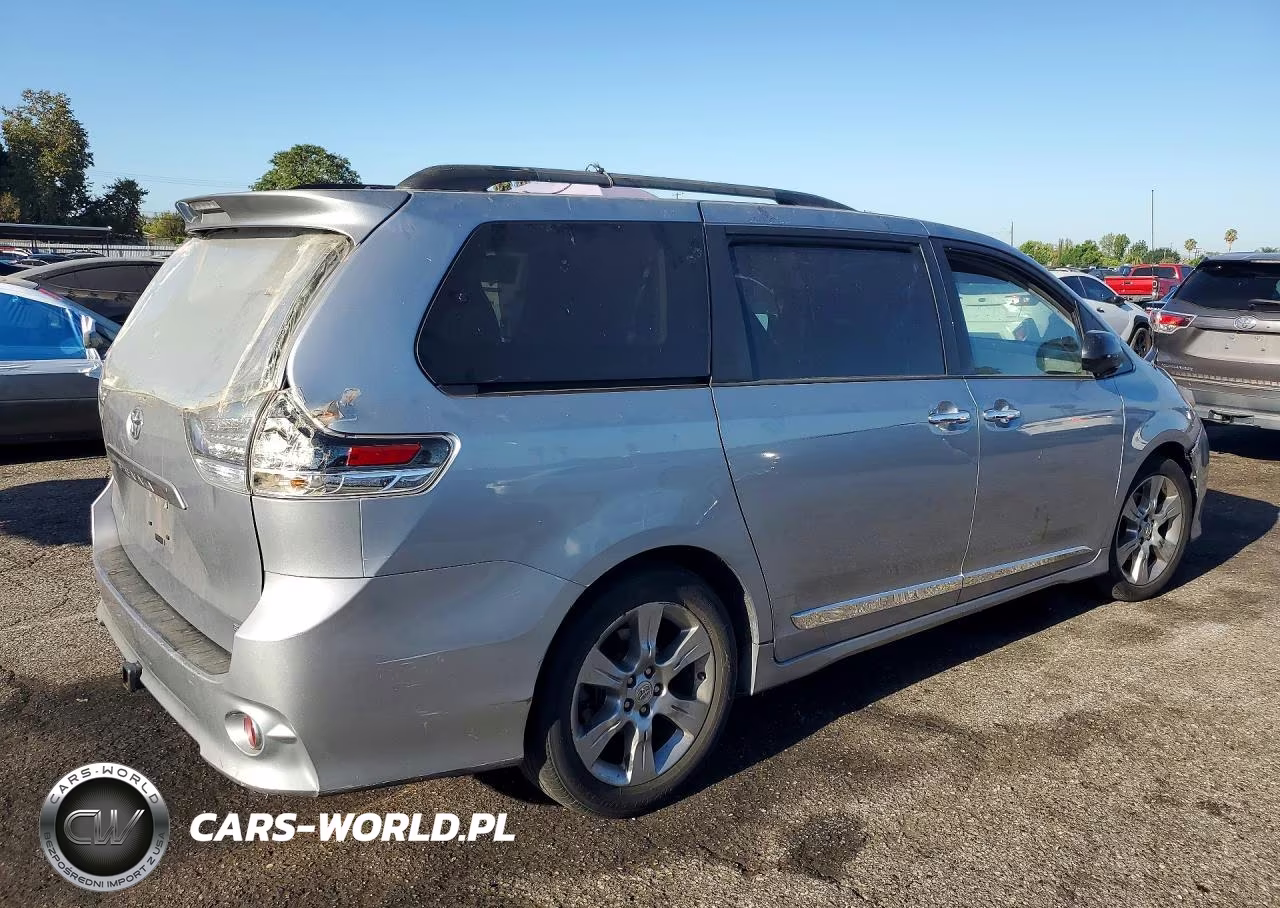 2013 Toyota Sienna Sport VIN:5TDXK3DC3DS289618 - 3