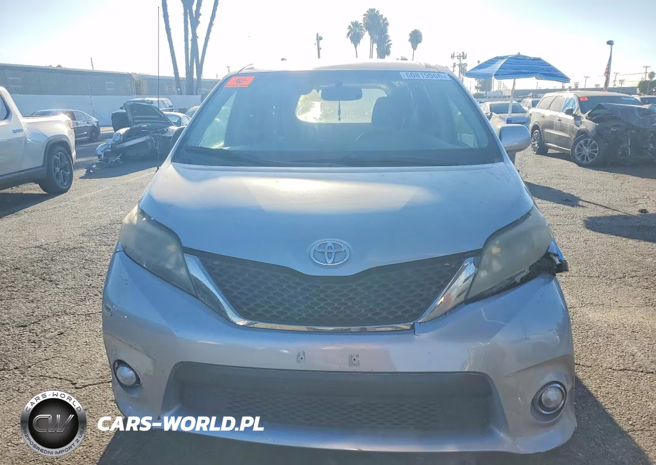 2013 Toyota Sienna Sport VIN:5TDXK3DC3DS289618 - 5