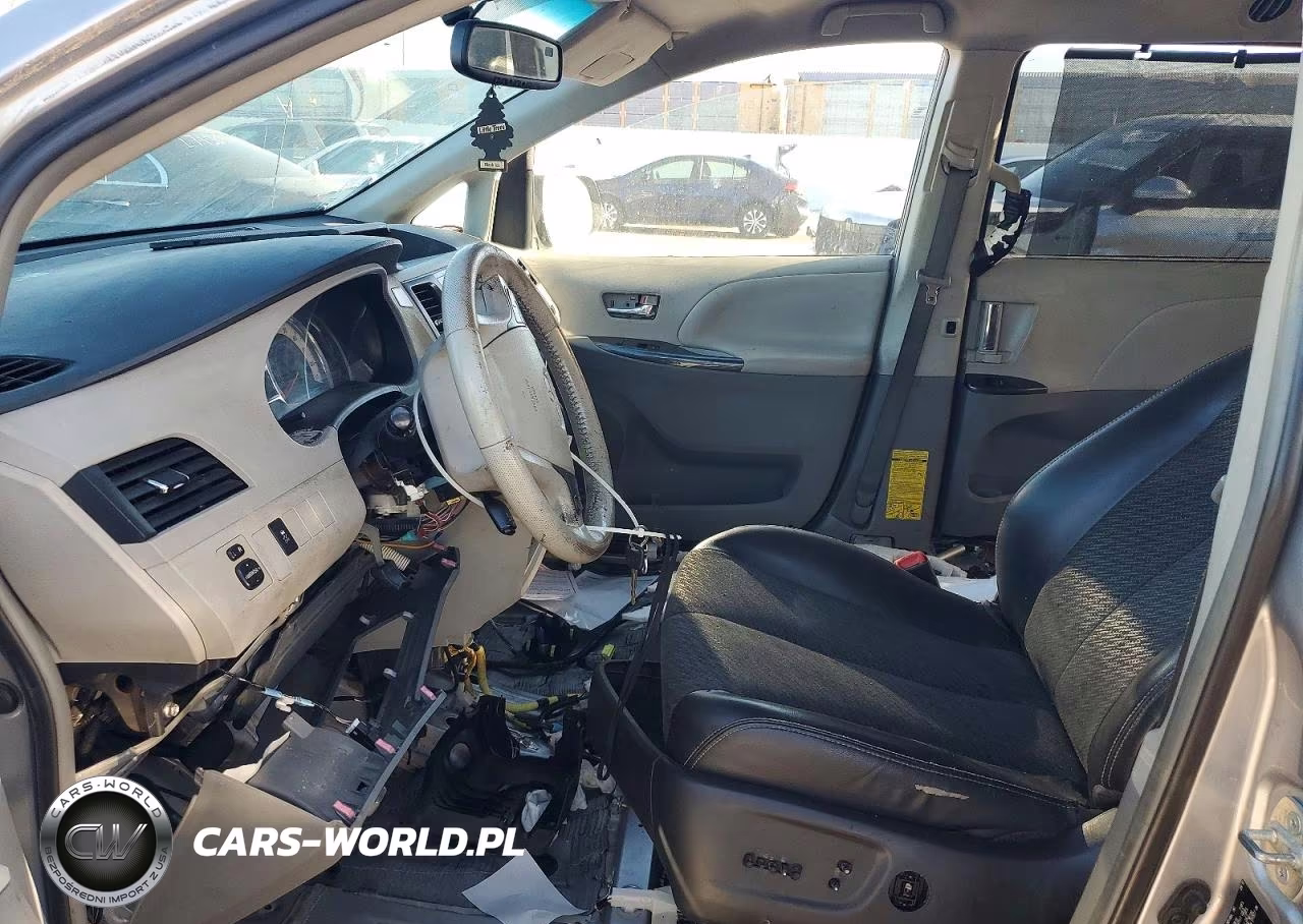 2013 Toyota Sienna Sport VIN:5TDXK3DC3DS289618 - 7