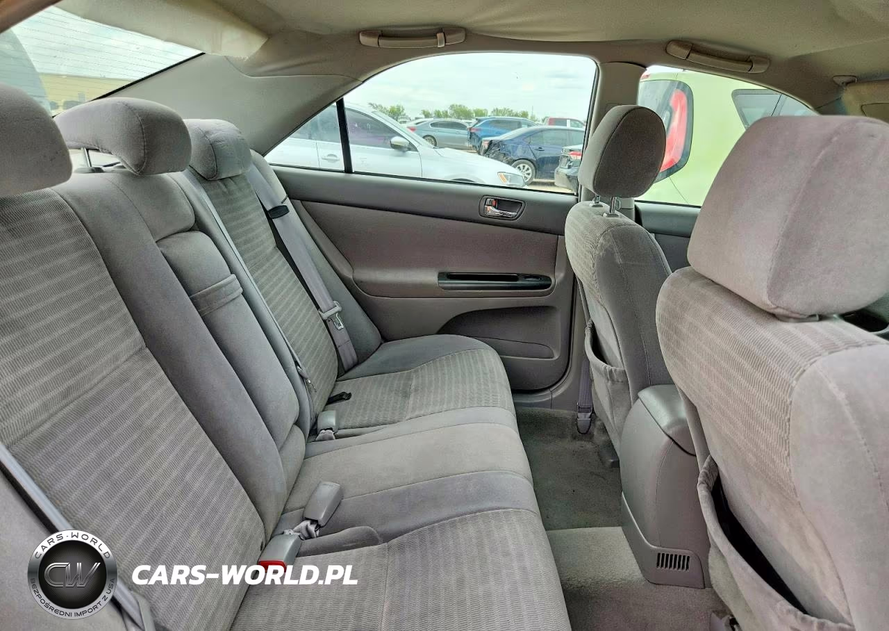 2005 Toyota Camry Le VIN:4T1BE32K85U598876 - 10