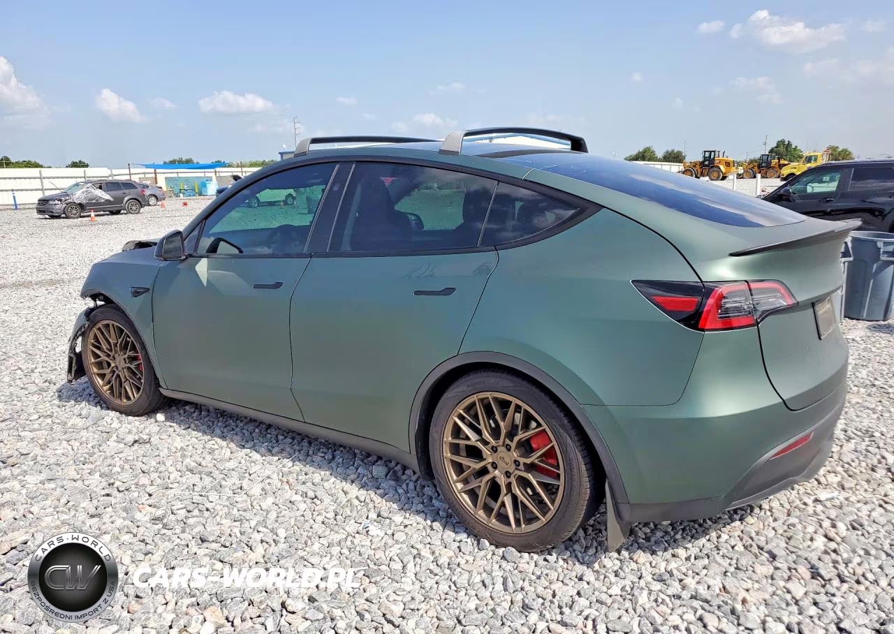 2024 Tesla Model Y VIN:7SAYGDEF9RA262794 - 2