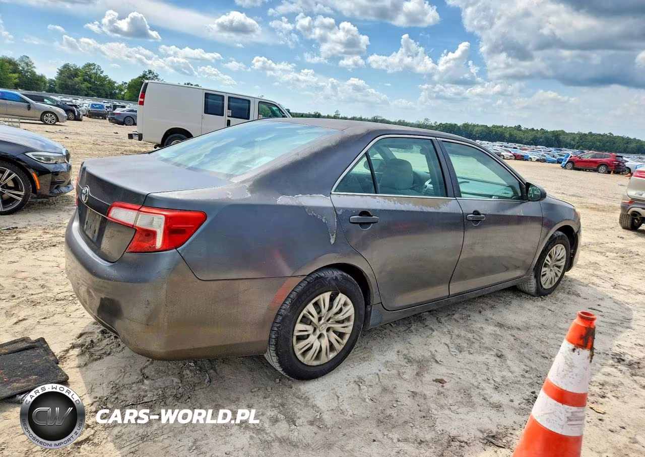 2012 Toyota Camry L VIN:4T1BF1FK1CU542142 - 3