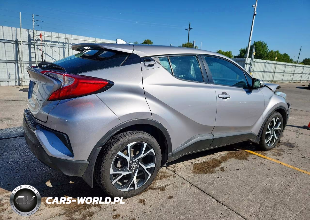 2018 Toyota C-Hr Xle Premium VIN:NMTKHMBX4JR021482 - 3