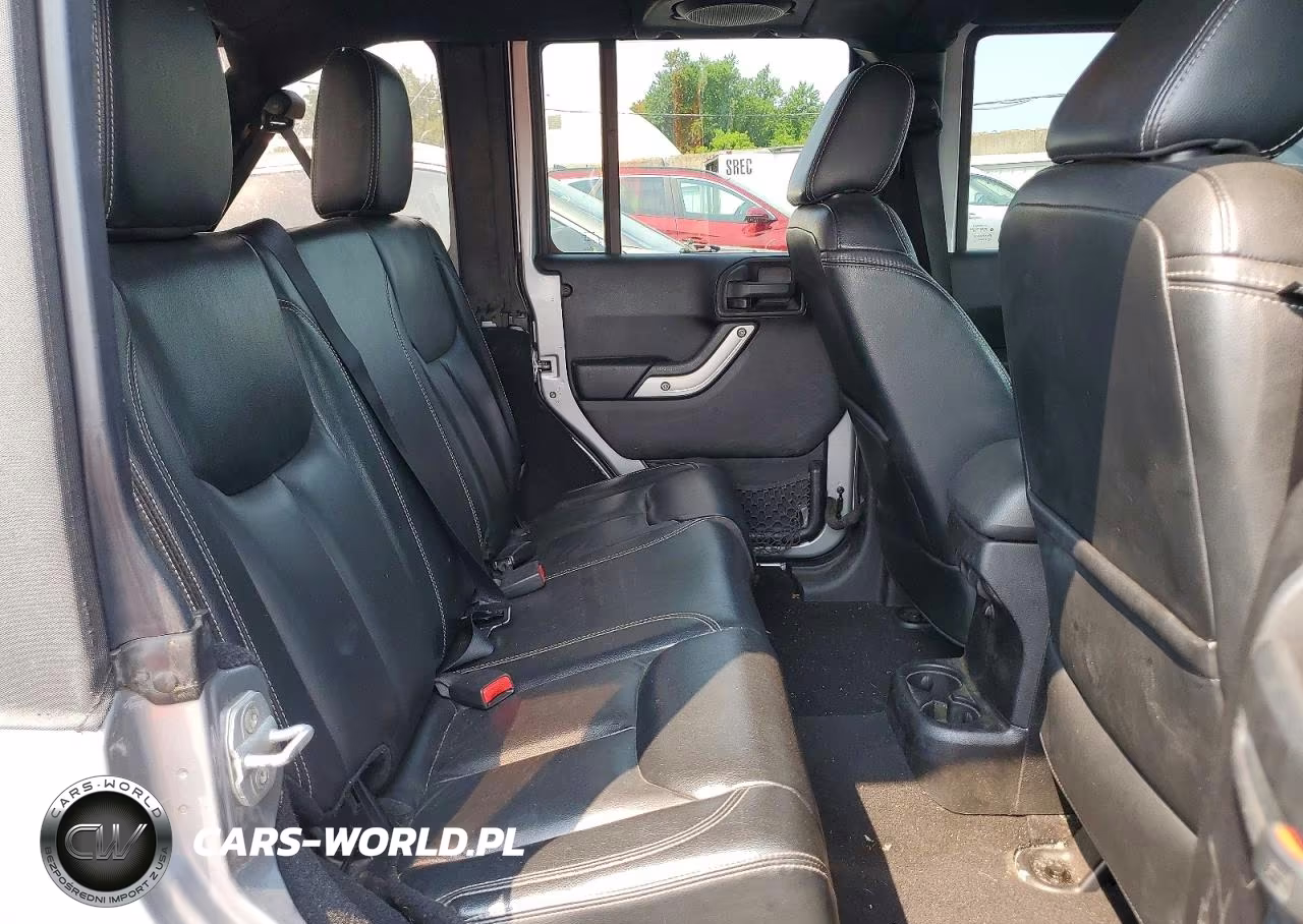 2013 Jeep Wrangler Unlimited Sahara VIN:1C4HJWEGXDL600196 - 10