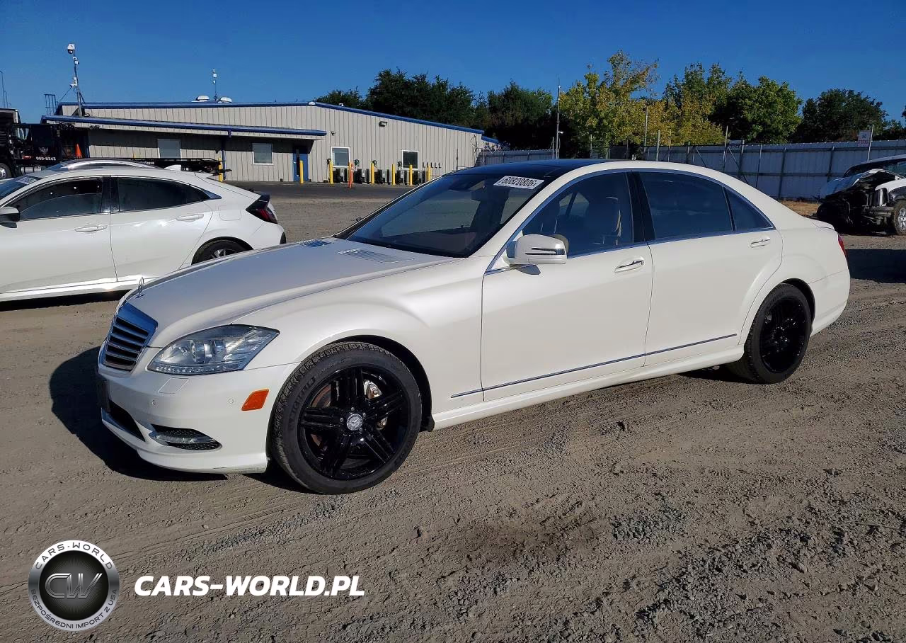 2013 Mercedes-Benz S 550