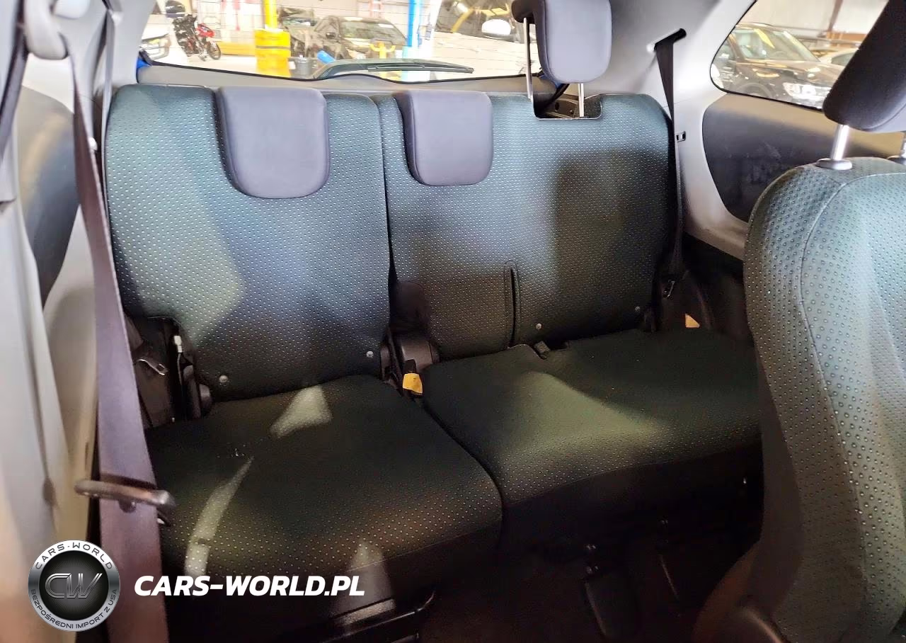 2008 Toyota Yaris Base VIN:JTDJT923385180886 - 10