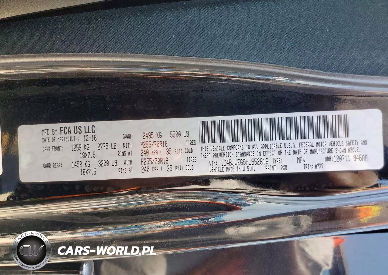 2017 Jeep Wrangler Unlimited Sahara VIN:1C4BJWEG9HL552816 - 12