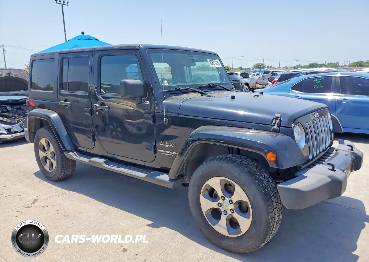 2017 Jeep Wrangler Unlimited Sahara VIN:1C4BJWEG9HL552816 - 4