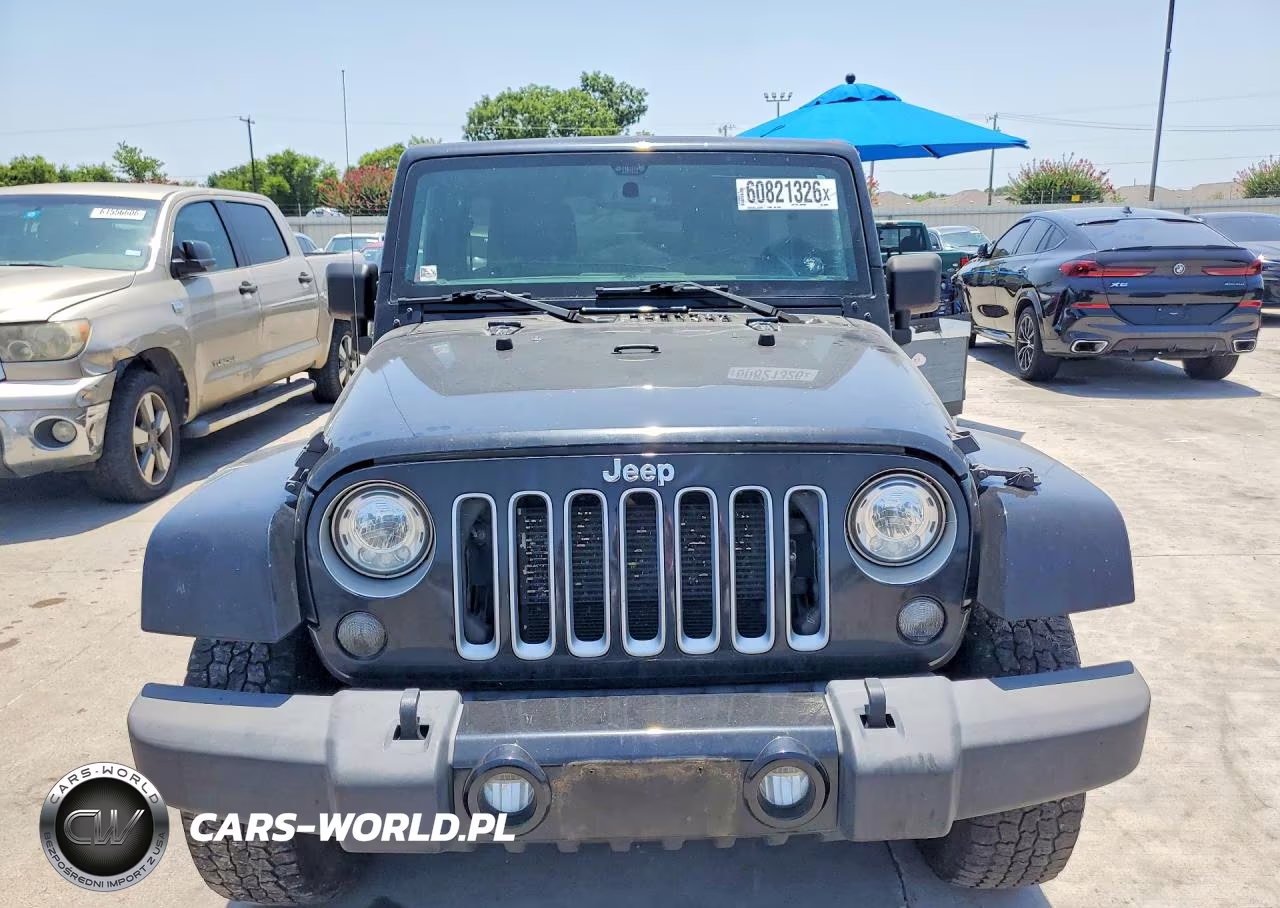 2017 Jeep Wrangler Unlimited Sahara VIN:1C4BJWEG9HL552816 - 5