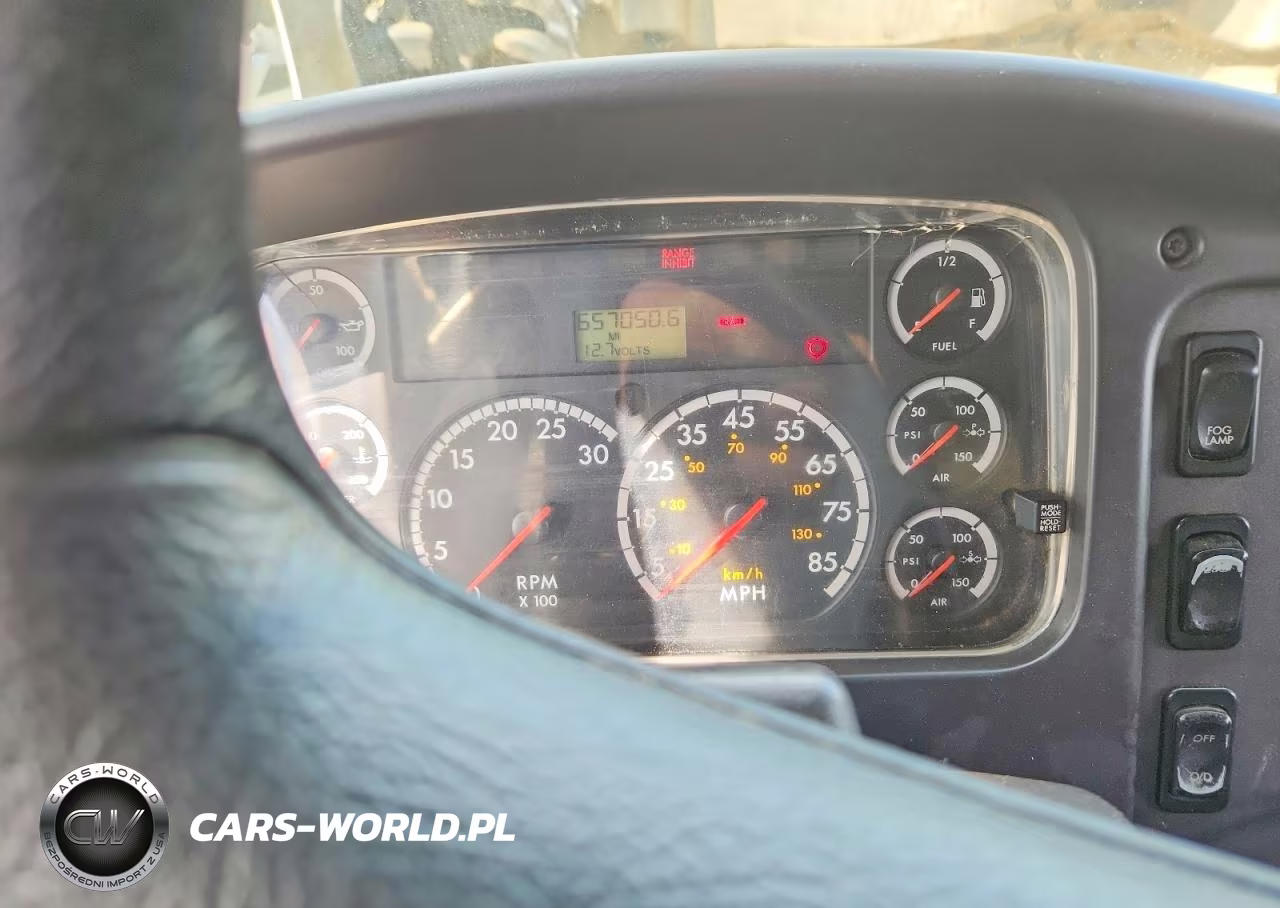 2007 Freightliner M2 106 Medium Duty VIN:1FVACWDC87HY02394 - 9