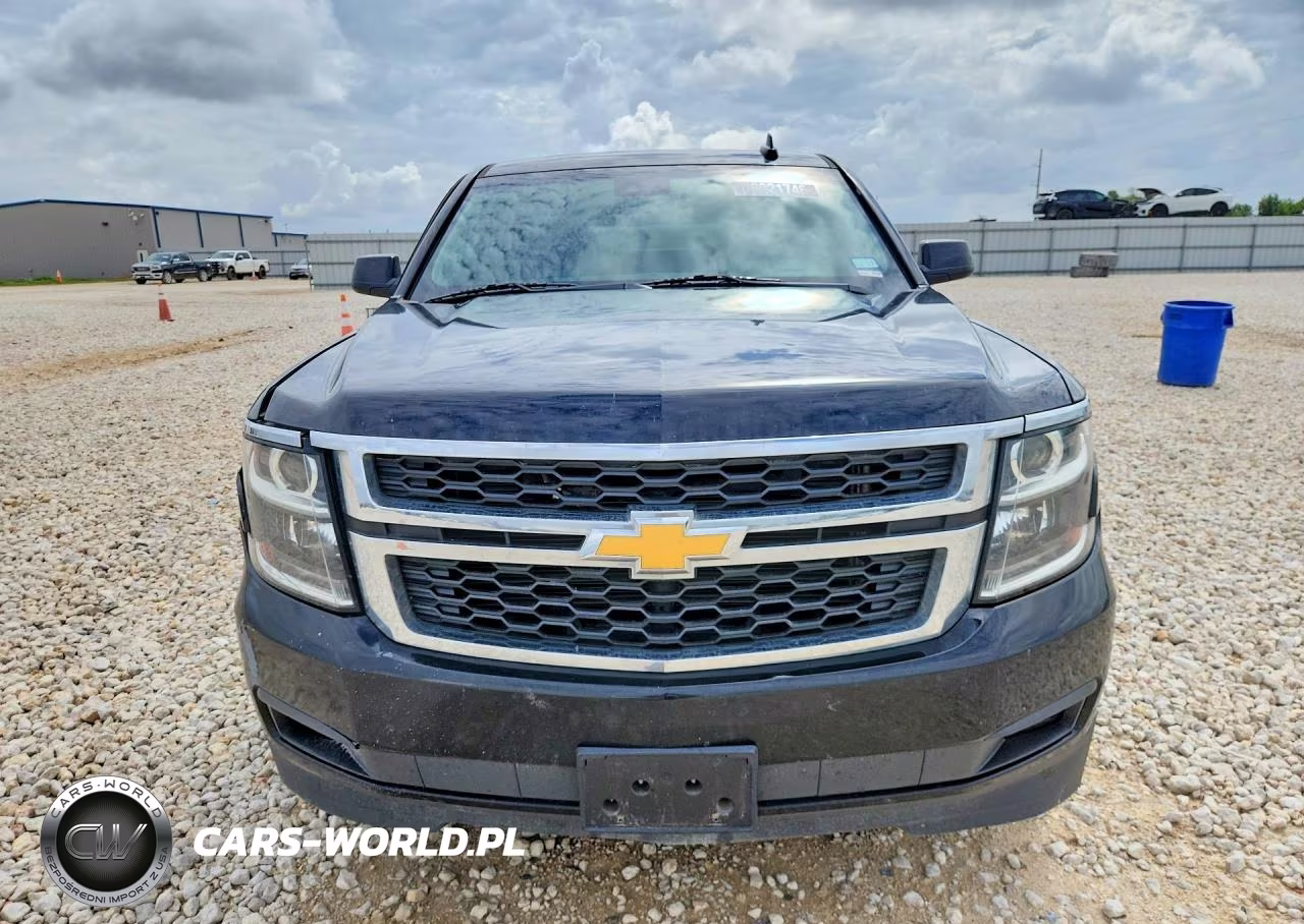 2018 Chevrolet Suburban K1500 Lt VIN:1GNSKHKC8JR317859 - 5