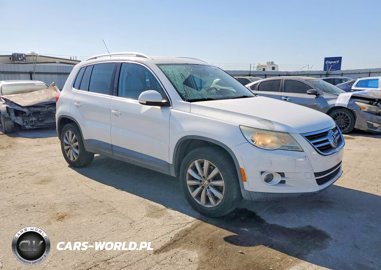 2011 Volkswagen Tiguan S VIN:WVGAV7AXXBW502181 - 4