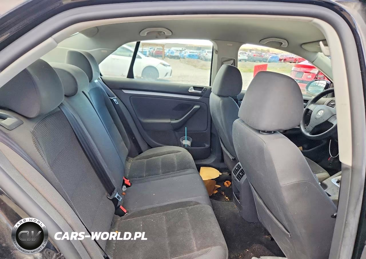 2008 Volkswagen Jetta S VIN:3VWJZ71K98M072470 - 10