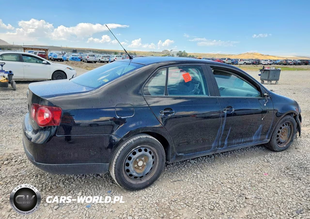 2008 Volkswagen Jetta S VIN:3VWJZ71K98M072470 - 3