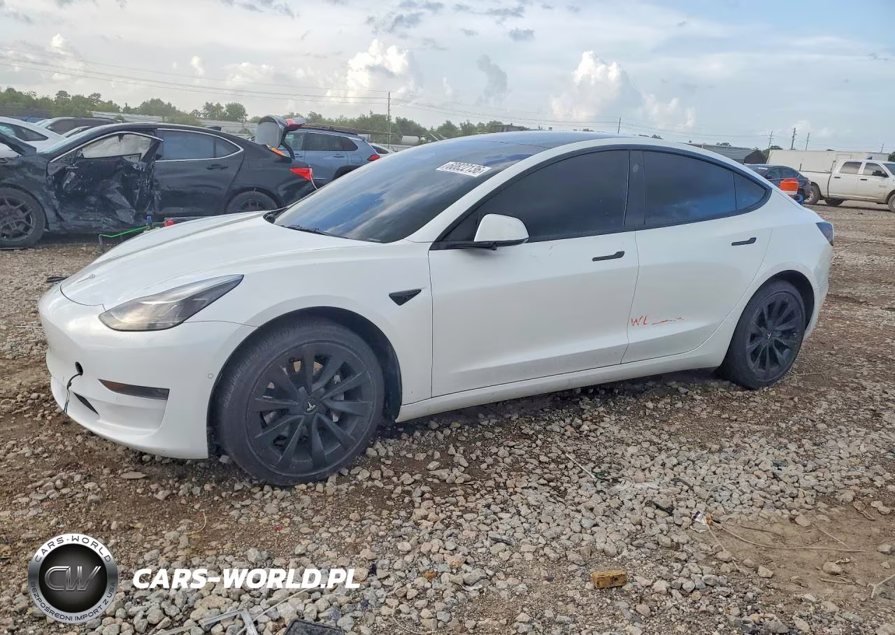 2022 Tesla Model 3 – zdjęcie 1 z 14