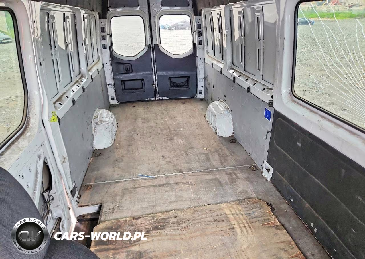 2019 Mercedes-Benz Sprinter 2500-3500 VIN:WD4PF1CD7KP042571 - 11