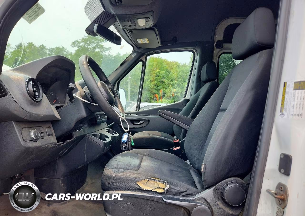 2019 Mercedes-Benz Sprinter 2500-3500 VIN:WD4PF1CD7KP042571 - 7
