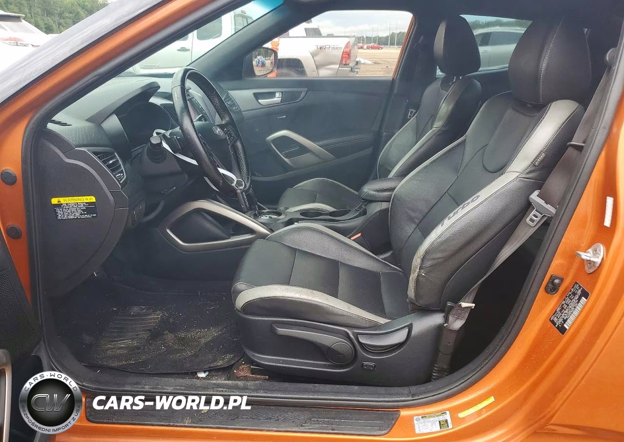 2016 Hyundai Veloster Turbo VIN:KMHTC6AE1GU302736 - 7