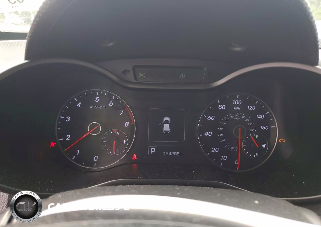 2016 Hyundai Veloster Turbo VIN:KMHTC6AE1GU302736 - 9