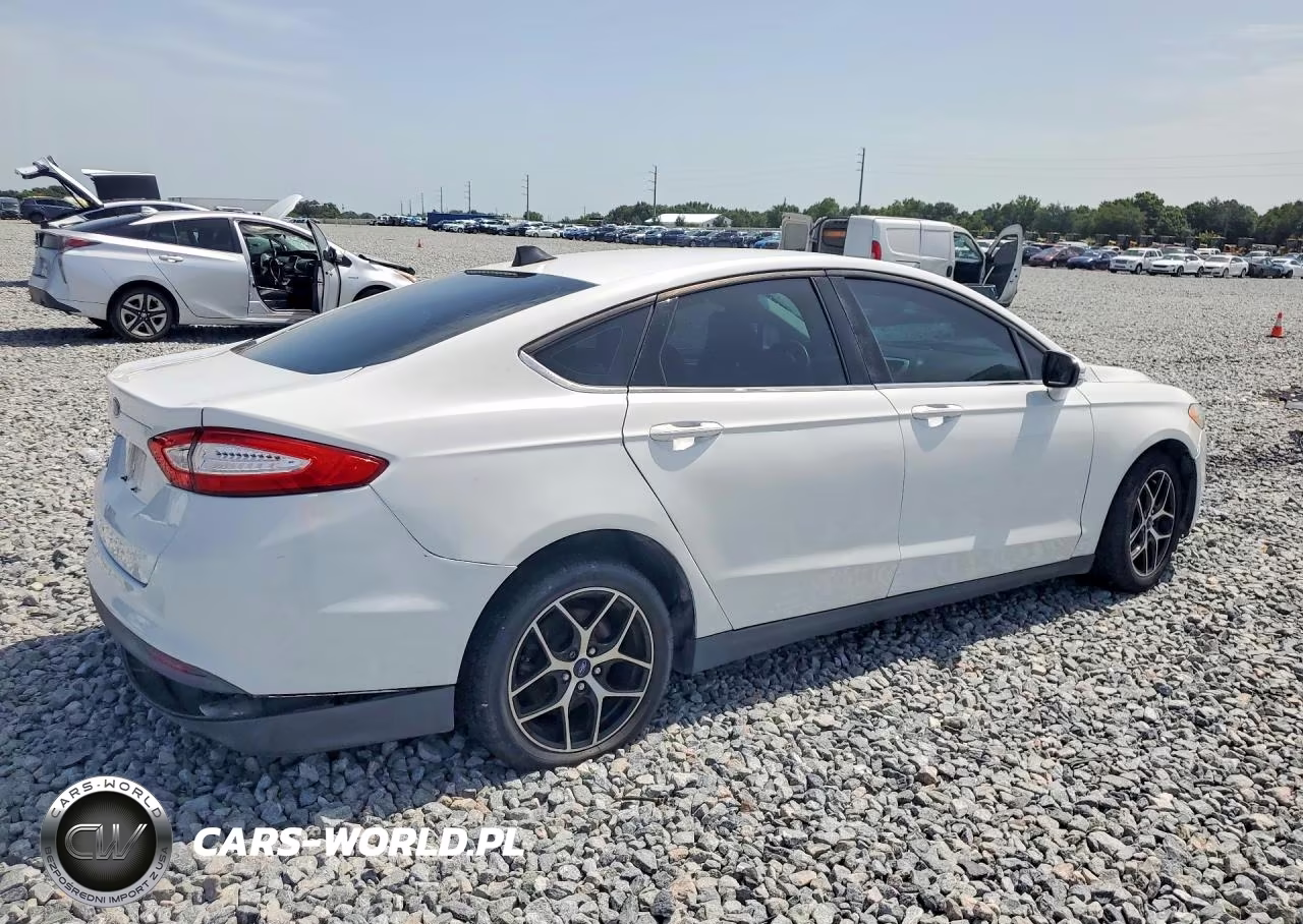 2016 Ford Fusion S VIN:3FA6P0G70GR302364 - 3