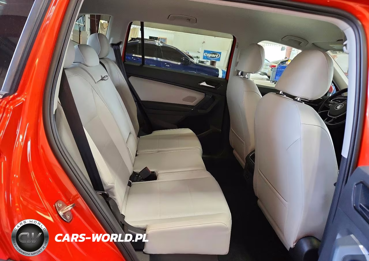 2018 Volkswagen Tiguan Se VIN:3VV2B7AX0JM074574 - 11