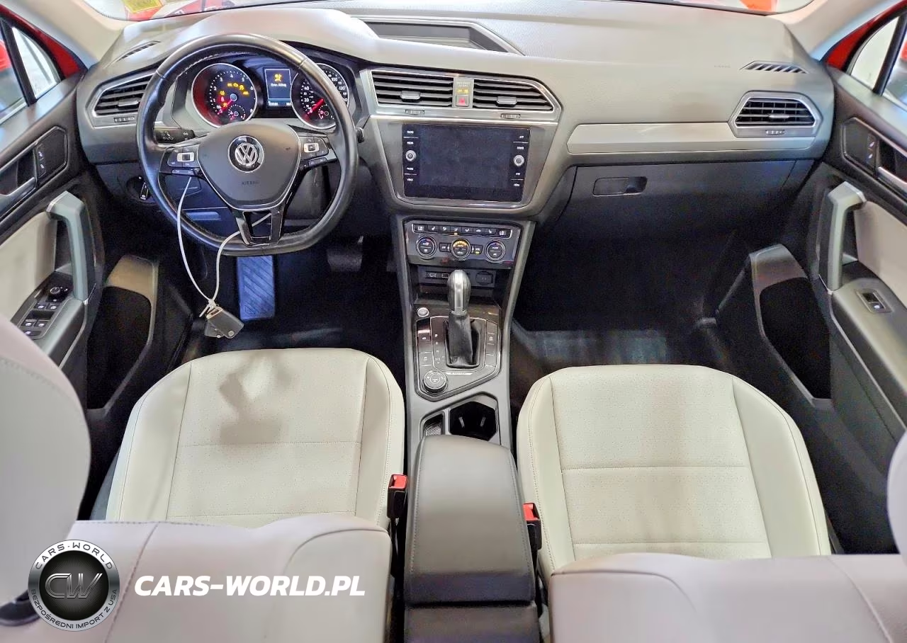 2018 Volkswagen Tiguan Se VIN:3VV2B7AX0JM074574 - 8