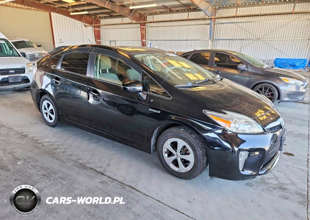 2014 Toyota Prius Two VIN:JTDKN3DUXE0369738 - 4