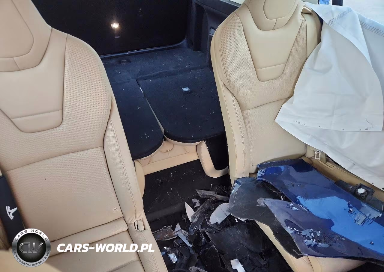 2016 Tesla Model X VIN:5YJXCBE20GF003441 - 11