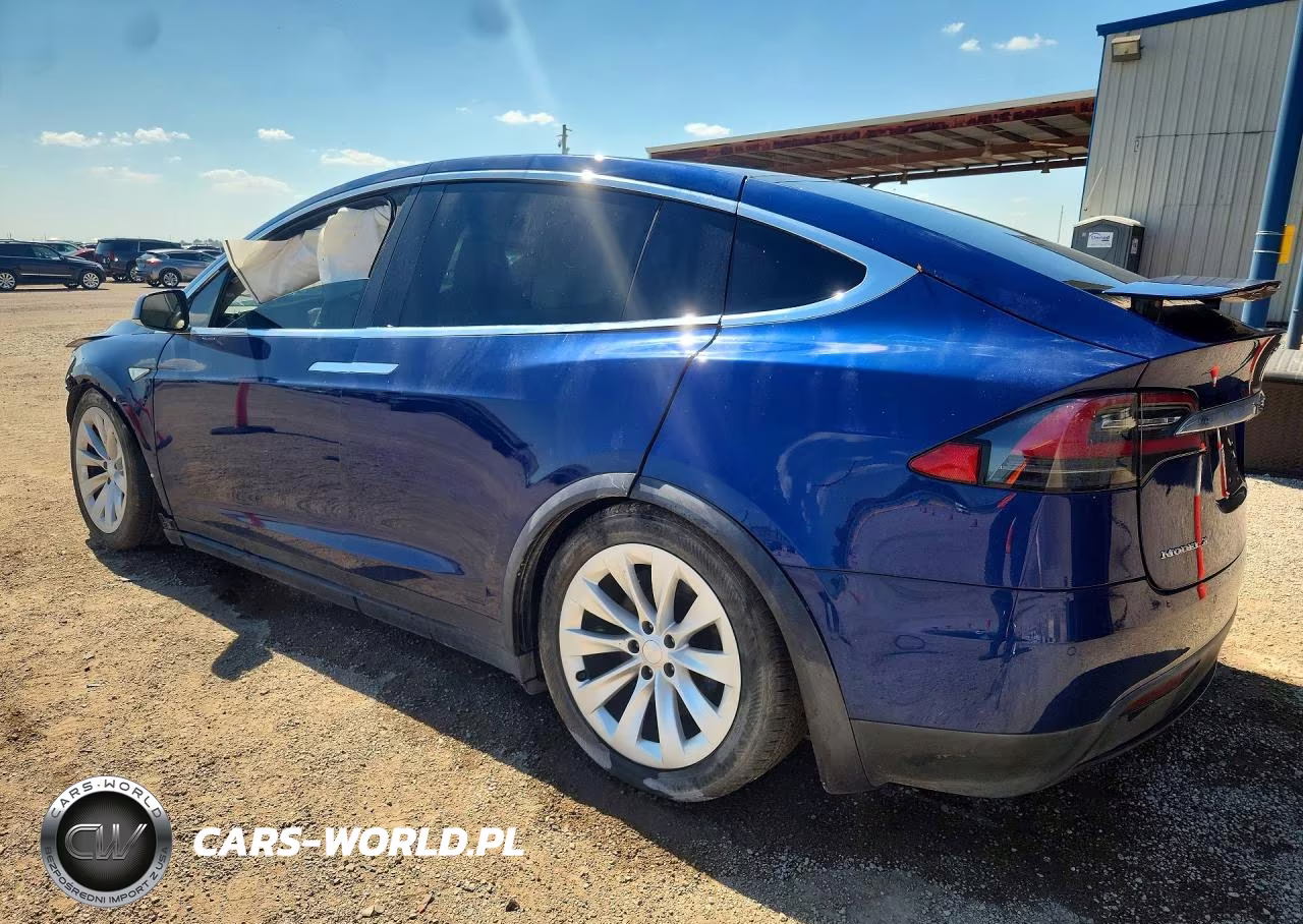 2016 Tesla Model X VIN:5YJXCBE20GF003441 - 2