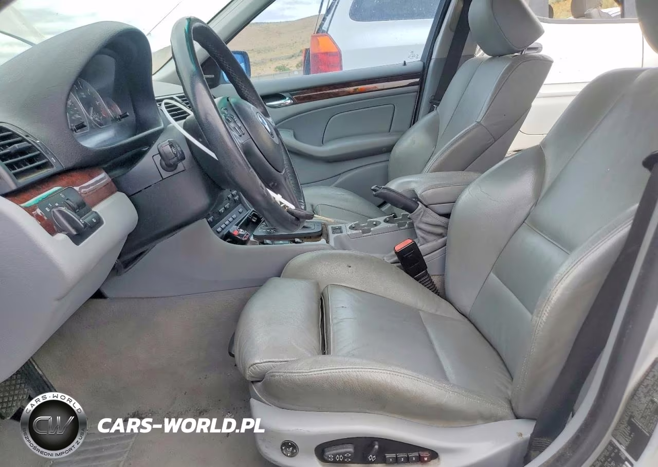 2004 BMW 330 Xi VIN:WBAEW53404PN36456 - 7